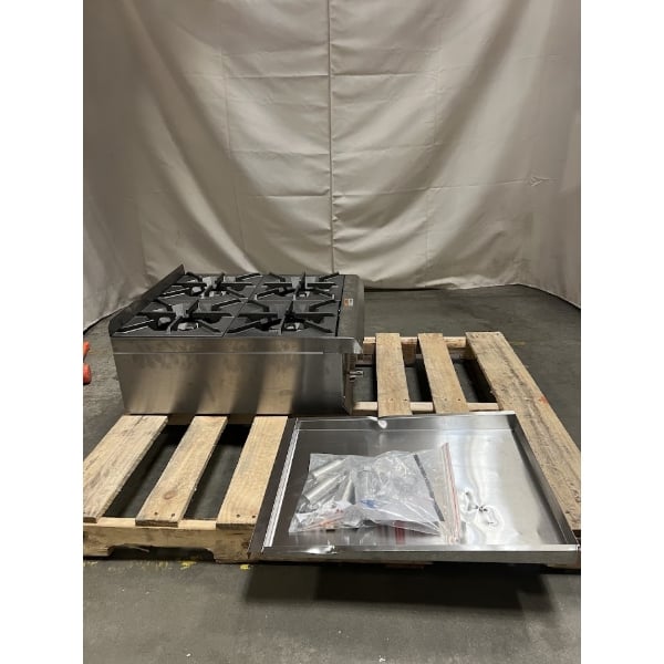 Scratch and Dent Cooking Performance Group R-CPG-24-NL 4 Burner Gas Countertop Range / Hot Plate - 88,000 BTU
