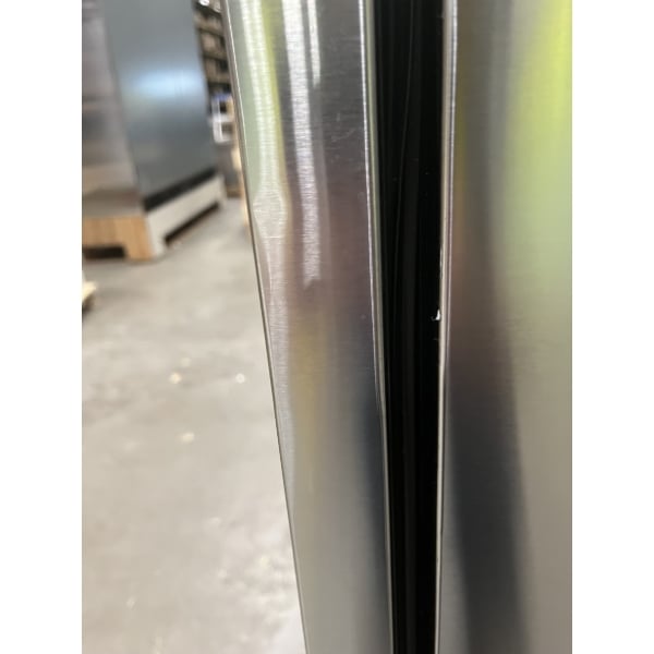 Scratch and Dent Avantco UBB-1-HC-S 23" Stainless Steel Counter Height Solid Door Back Bar Refrigerator