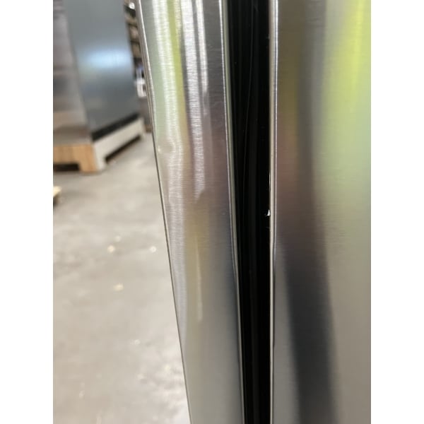 Scratch and Dent Avantco UBB-1-HC-S 23" Stainless Steel Counter Height Solid Door Back Bar Refrigerator