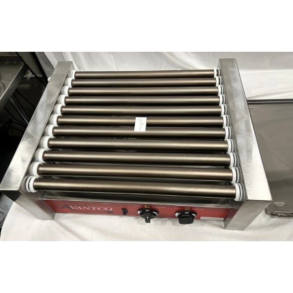 Scratch and Dent Avantco RG1830NS 30 Hot Dog Roller Grill with 11 Non-Stick Rollers - 120V, 910W