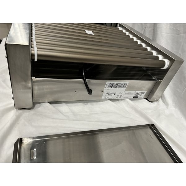 Scratch and Dent Avantco RG1830NS 30 Hot Dog Roller Grill with 11 Non-Stick Rollers - 120V, 910W