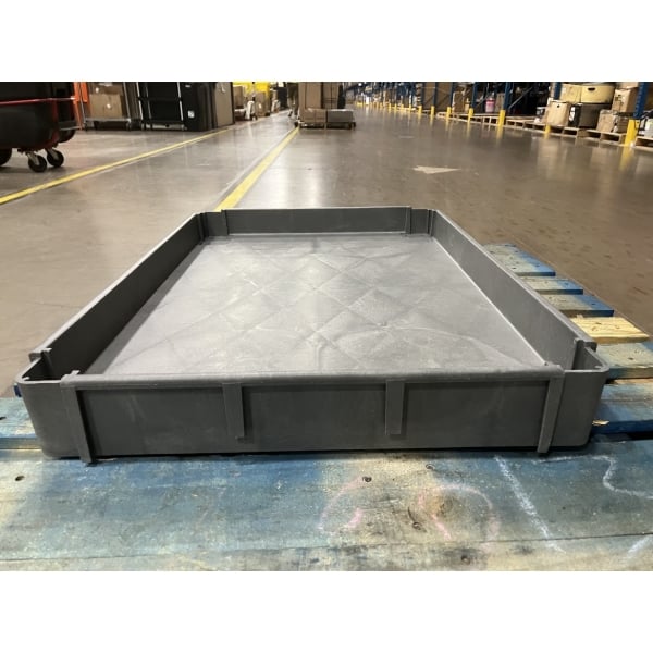 Scratch and Dent Carlisle 45" x 25" x 33" Gray Large Bin Top 2-Shelf Utility Cart UC452523