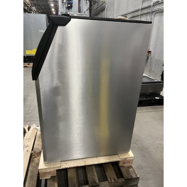 Scratch and Dent Ice-O-Matic B55 30" Ice Storage Bin - 510 lb.