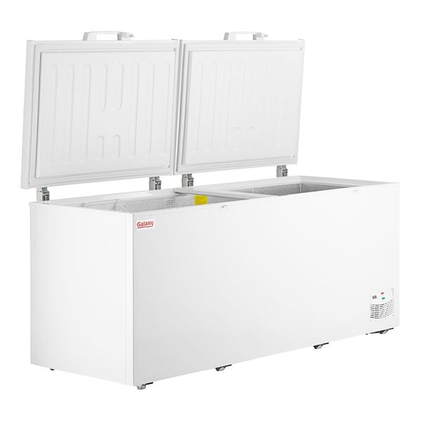 Scratch and Dent Galaxy CF25HC Commercial Chest Freezer - 23.6 cu.ft.