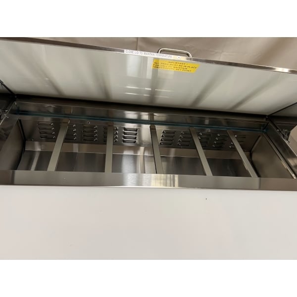 Scratch and Dent Avantco APT-48-HC 47" 2 Door Refrigerated Sandwich Prep Table