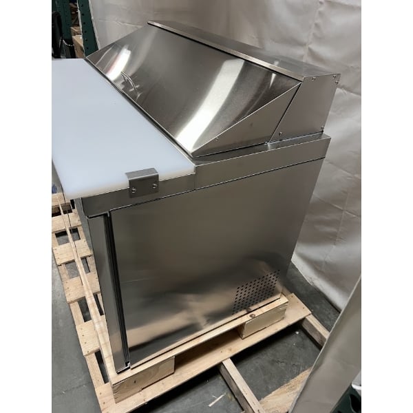Scratch and Dent Avantco APT-48-HC 47" 2 Door Refrigerated Sandwich Prep Table