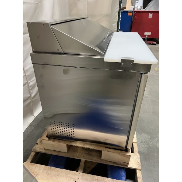 Scratch and Dent Avantco APT-48-HC 47" 2 Door Refrigerated Sandwich Prep Table
