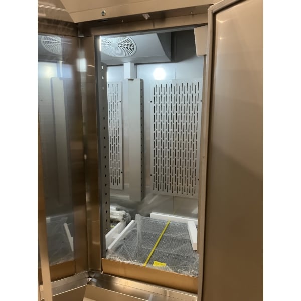 Scratch and Dent Avantco SS-3R-HC 81 5/16" Stainless Steel Solid Door Reach-In Refrigerator