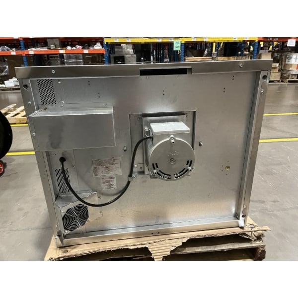 Scratch and Dent Blodgett ZEPHAIRE-200-E Single Deck Full Size Bakery Depth Electric Convection Oven with Draft Diverter -220/240V, 3 Phase, 11kW