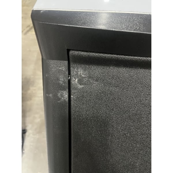Scratch and Dent Avantco Ice UC-H-280-A 26" Air-Cooled Undercounter Half Cube Ice Machine with 80 lb. Storage Bin - 299 lb., 115V