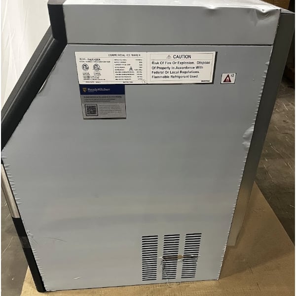 Scratch and Dent Avantco Ice UC-H-280-A 26" Air-Cooled Undercounter Half Cube Ice Machine with 80 lb. Storage Bin - 299 lb., 115V