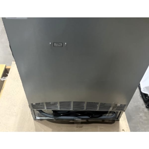 Scratch and Dent Avantco Ice UC-H-280-A 26" Air-Cooled Undercounter Half Cube Ice Machine with 80 lb. Storage Bin - 299 lb., 115V
