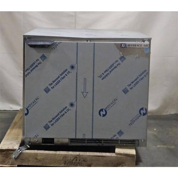 Scratch and Dent Beverage-Air UCF32AHC-23 32" Low Profile Undercounter Freezer
