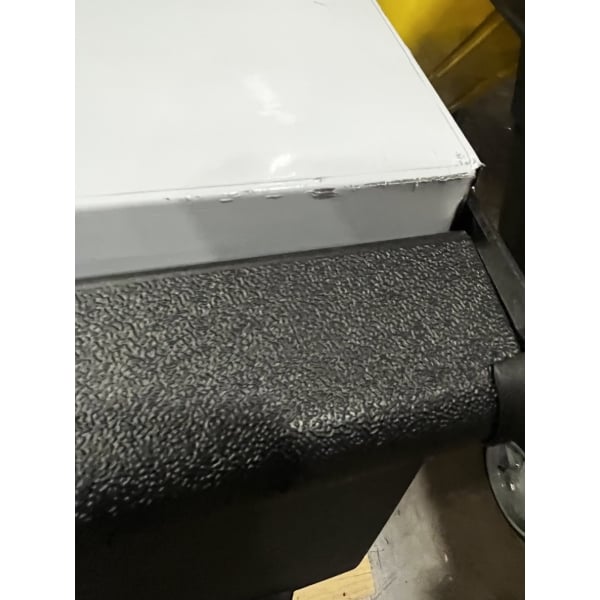 Scratch and Dent Avantco Ice BIN23022 22" Ice Storage Bin - 275 lb.