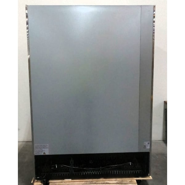 Scratch and Dent Avantco A-49R-HC 54" Solid Door Reach-In Refrigerator