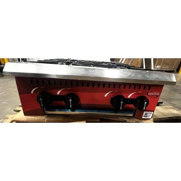 Scratch and Dent Avantco Chef Series CAG-R-4-24 24" 4 Burner Gas Countertop Range - 100,000 BTU