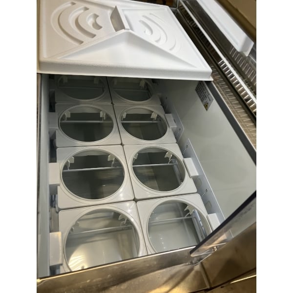 Scratch and Dent Avantco CPW-47-HC 47 1/8" 8 Tub White Deluxe Ice Cream Dipping Cabinet