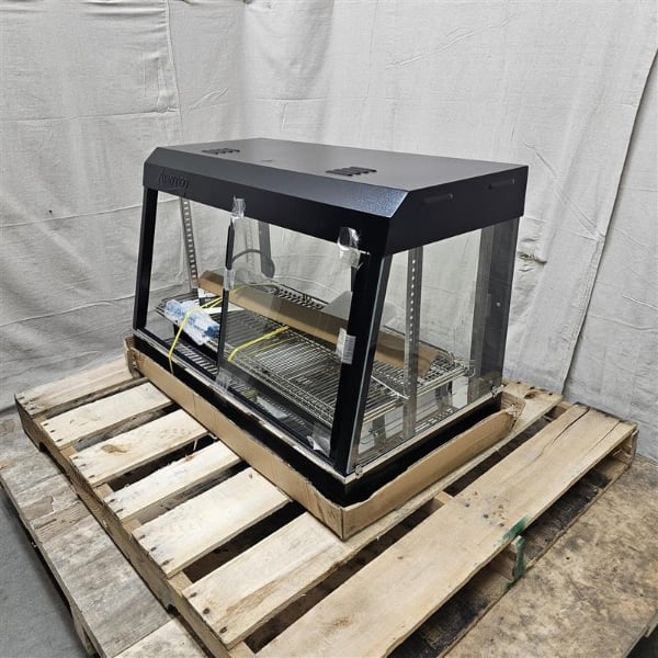 Scratch and Dent Avantco HDC-36 36" Self/Full Service 3 Shelf Countertop Heated Display Case with Sliding Doors - 120V, 1580W