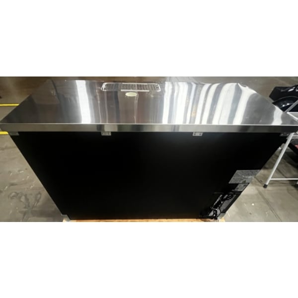 Scratch and Dent Avantco UDD-2-HC Triple Tap Kegerator Beer Dispenser - Black, (2) 1/2 Keg Capacity