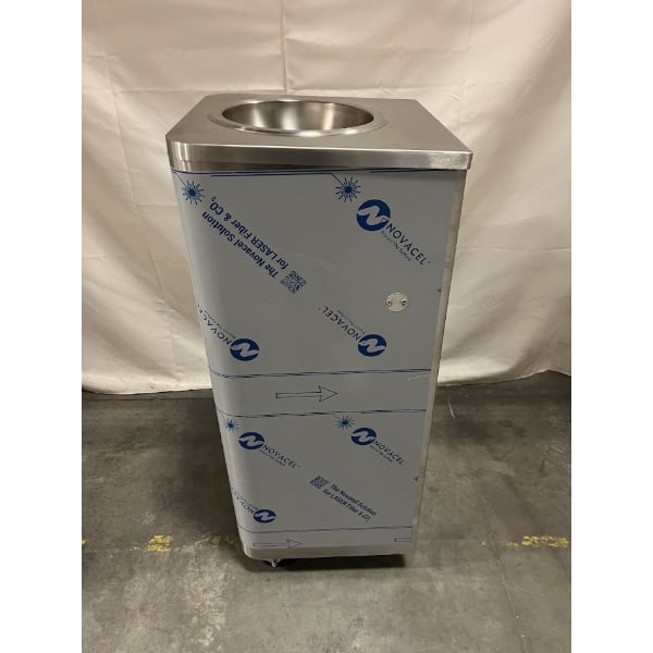 Scratch and Dent Ex-Cell Kaiser LD-10 SS 10 Gallon Stainless Steel Rectangular Liquids Disposal Receptacle