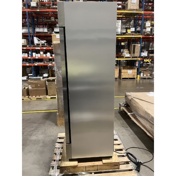 Scratch and Dent True T-19-HC 27" One Section Solid Door Reach-In Refrigerator