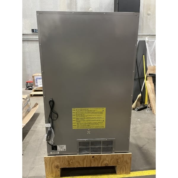 Scratch and Dent Seaga ENV5B 40-Item Refrigerated Vending Machine / Beverage Merchandiser