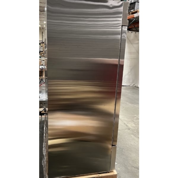 Scratch and Dent Avantco SS-3F-HC 81 5/16" Stainless Steel Solid Door Reach-In Freezer
