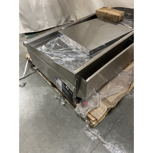 Scratch and Dent Cooking Performance Group GM-CPG-48-NL 48" Gas Countertop Griddle with Manual Controls - 120,000 BTU