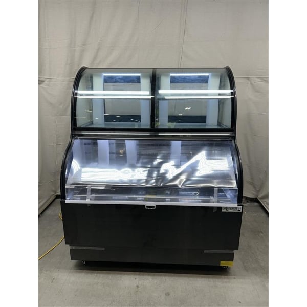 Scratch and Dent Avantco CAC-48 47 3/16" Black Curved Dual Service Refrigerated Air Curtain Merchandiser - 115V