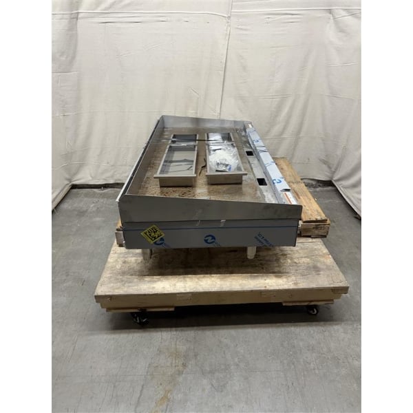 Scratch and Dent Vulcan MSA-60-101 60" Countertop Natural Gas Griddle with Snap-Action Thermostatic Controls - 135,000 BTU