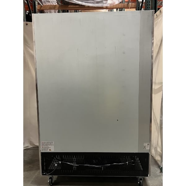Scratch and Dent Avantco A-49R-HC 54" Solid Door Reach-In Refrigerator