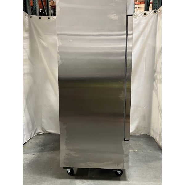 Scratch and Dent Avantco A-49R-HC 54" Solid Door Reach-In Refrigerator