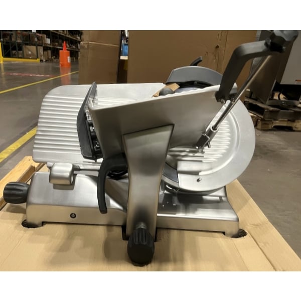 Scratch and Dent Centerline by Hobart EDGE14 14" Manual Meat Slicer - 1/2 hp