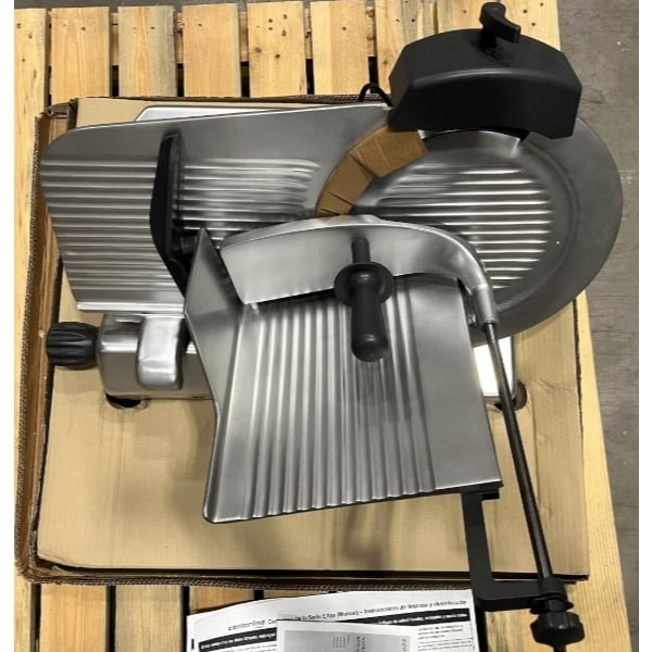 Scratch and Dent Centerline by Hobart EDGE14 14" Manual Meat Slicer - 1/2 hp