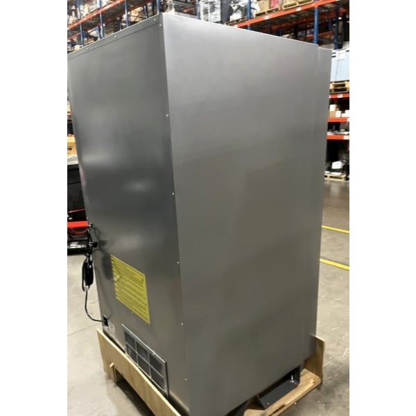 Scratch and Dent Seaga ENV5B 40-Item Refrigerated Vending Machine / Beverage Merchandiser