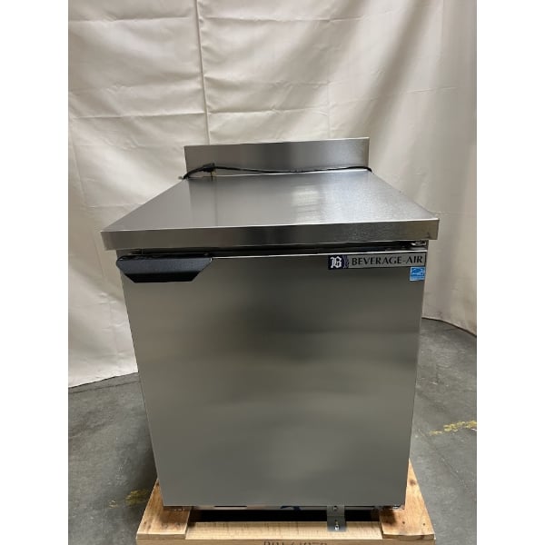 Scratch and Dent Beverage-Air WTF24AHC-FIP 24" Worktop Freezer with 4" Foamed-in-Place Backsplash