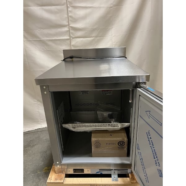 Scratch and Dent Beverage-Air WTF24AHC-FIP 24" Worktop Freezer with 4" Foamed-in-Place Backsplash