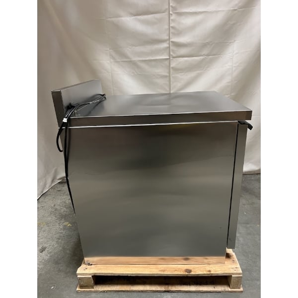 Scratch and Dent Beverage-Air WTF24AHC-FIP 24" Worktop Freezer with 4" Foamed-in-Place Backsplash