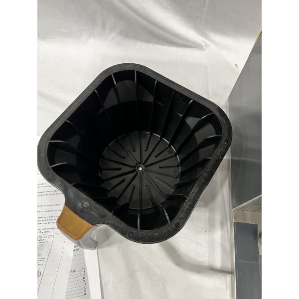 Scratch and Dent Fetco CBS-1221 Automatic Airpot Coffee Brewer with Large Plastic Brew Basket - 120V, 1,800W