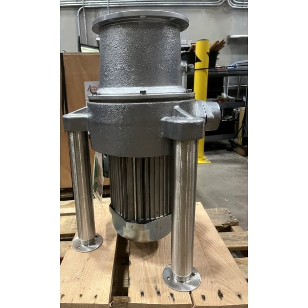 Scratch and Dent Hobart FD4/150-1 Commercial Garbage Disposer with Adjustable Flanged Feet - 1 1/2 hp, 208-230/460V