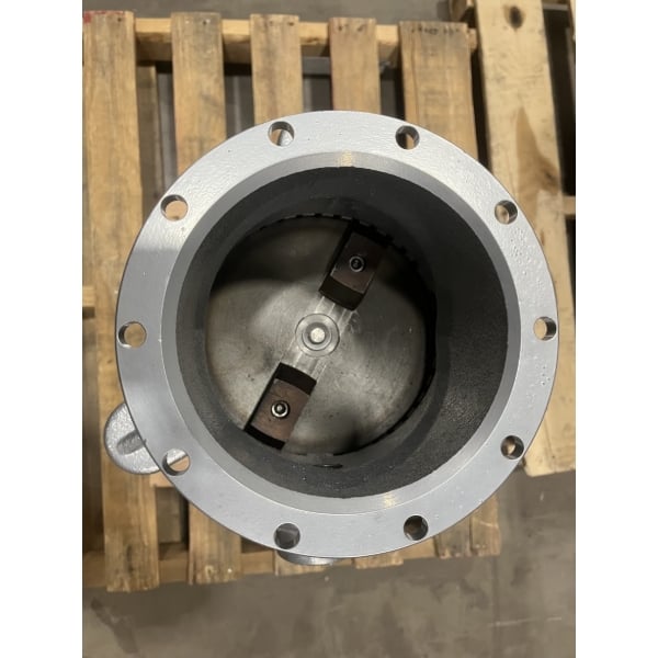 Scratch and Dent Hobart FD4/150-1 Commercial Garbage Disposer with Adjustable Flanged Feet - 1 1/2 hp, 208-230/460V