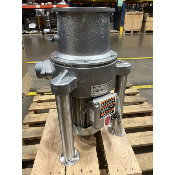 Scratch and Dent Hobart FD4/150-1 Commercial Garbage Disposer with Adjustable Flanged Feet - 1 1/2 hp, 208-230/460V