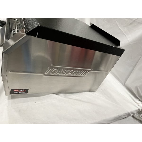 Scratch and Dent Hatco TQ-10 Toast Qwik Conveyor Toaster - 2" Opening, 208V