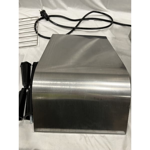 Scratch and Dent Hatco TQ-10 Toast Qwik Conveyor Toaster - 2" Opening, 208V