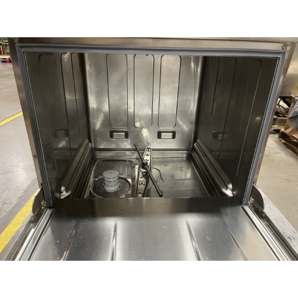 Scratch and Dent MainStreet Equipment HTUC High-Temperature Undercounter Dishwasher - 208V/240V, 1 Phase