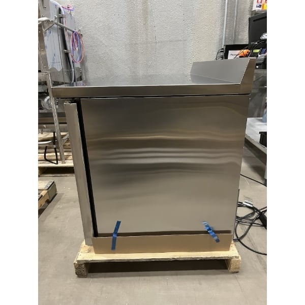 Scratch and Dent True TWT-48-HC 48 3/8" Worktop Refrigerator with 3 9/16" Backsplash