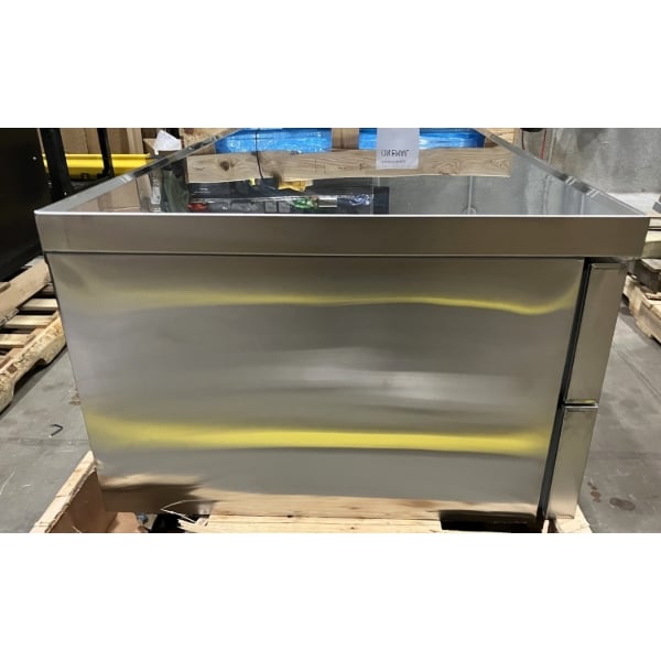 Scratch and Dent Avantco CBE-60-HC 60" 2 Drawer Refrigerated Chef Base