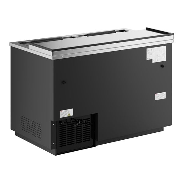 Scratch and Dent Avantco HBB-50-HC 50" Black Horizontal Bottle Cooler