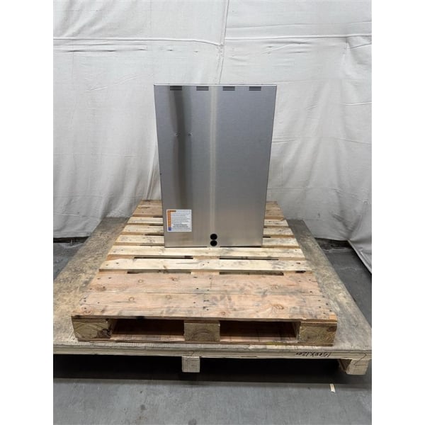Scratch and Dent Fetco CBS-52H-15 C52036 Stainless Steel Twin Automatic Coffee Brewer - 120/208-240V