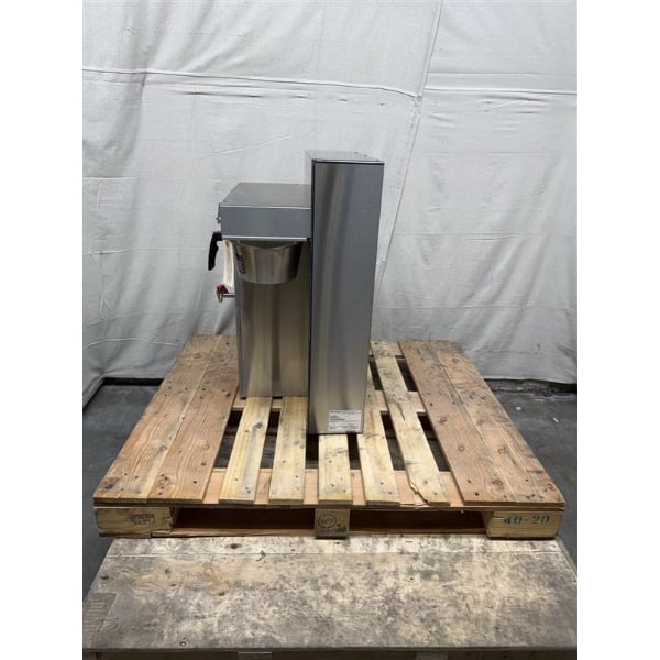 Scratch and Dent Fetco CBS-52H-15 C52036 Stainless Steel Twin Automatic Coffee Brewer - 120/208-240V